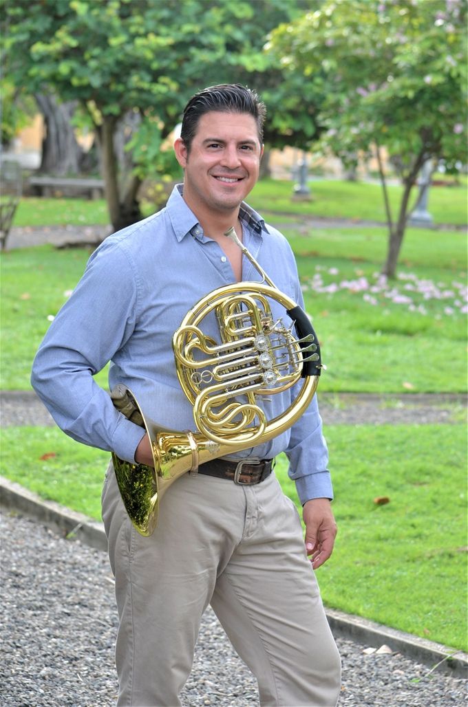 Pantoja’s Online Horn 📯 Private Studio. If you are interested on having private lessons with me feel free to contact me thru Facebook, Instagram or my Website www.joshuapantoja.com We can work on improvisation, etudes, excerpts, concertos or anything that you are passionate about.