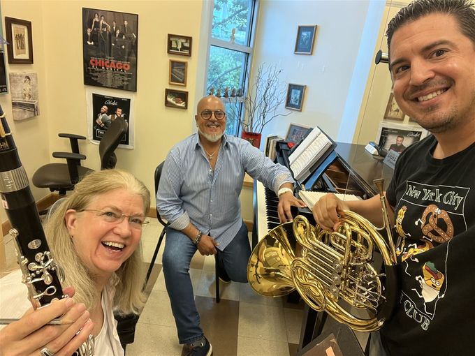El Domingo 4 de Septiembre estaremos interpretando el Trío de Reinecke para clarinete, trompa y piano. Es una pieza sumamente bonita.  Será en el Conservatorio de Música de Puerto Rico a las 4pm!  Los esperamos!  Camerata Caribe!